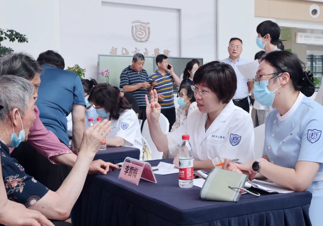 “医学大咖”下基层！山东省医学会神经内科分会巡讲义诊活动在威海市立医院临港院区举办