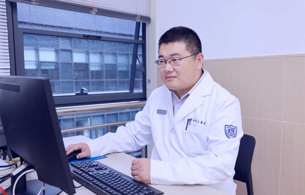 王大伟1.jpg