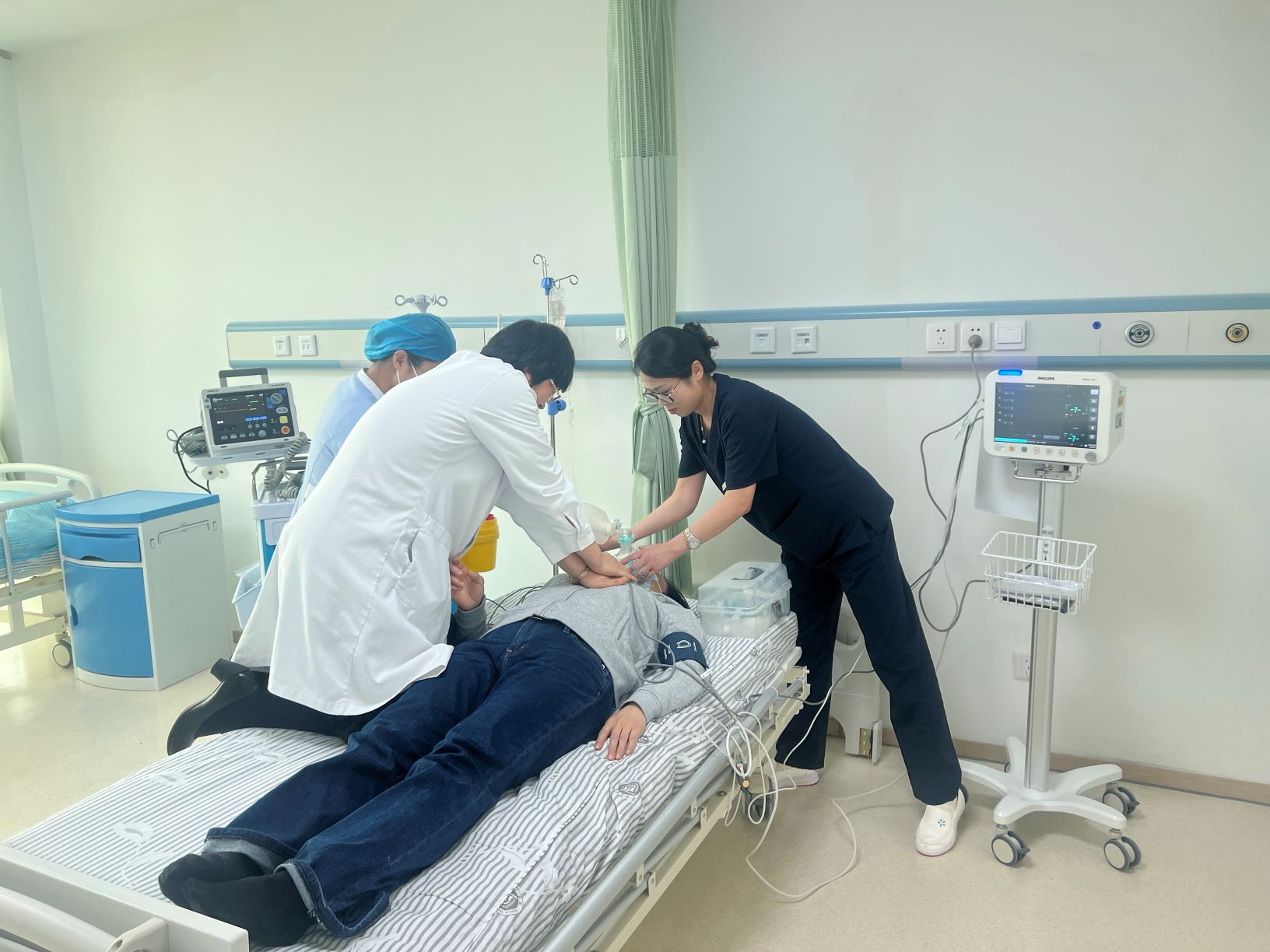 药物临床试验│田村院区紧急救治专班开展药物临床试验受试者抢救及转诊应急演练
